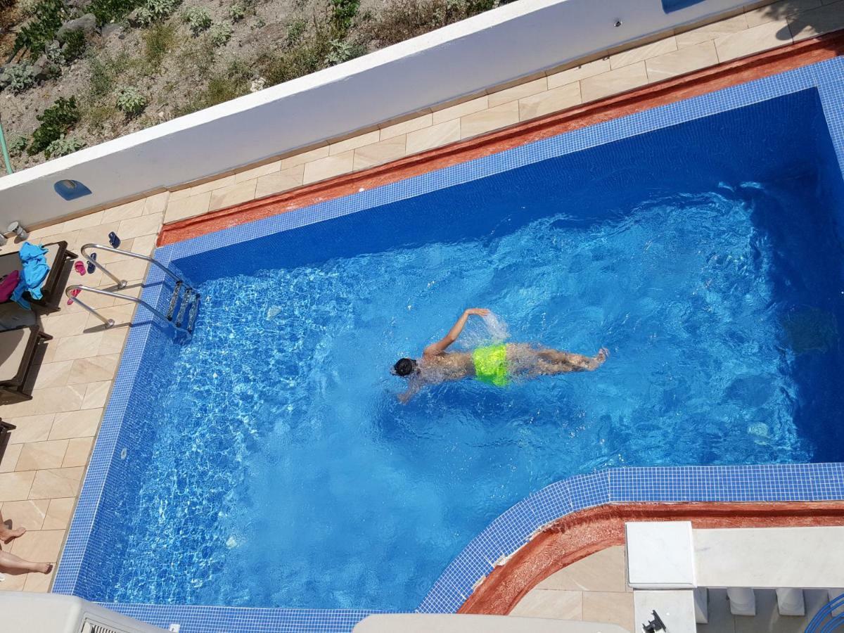 Ptolemeos * Fira (Santorini)
